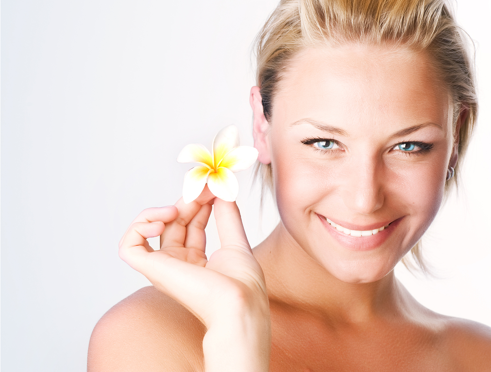 HOW TO KEEP FINE LINES FROM SETTING IN