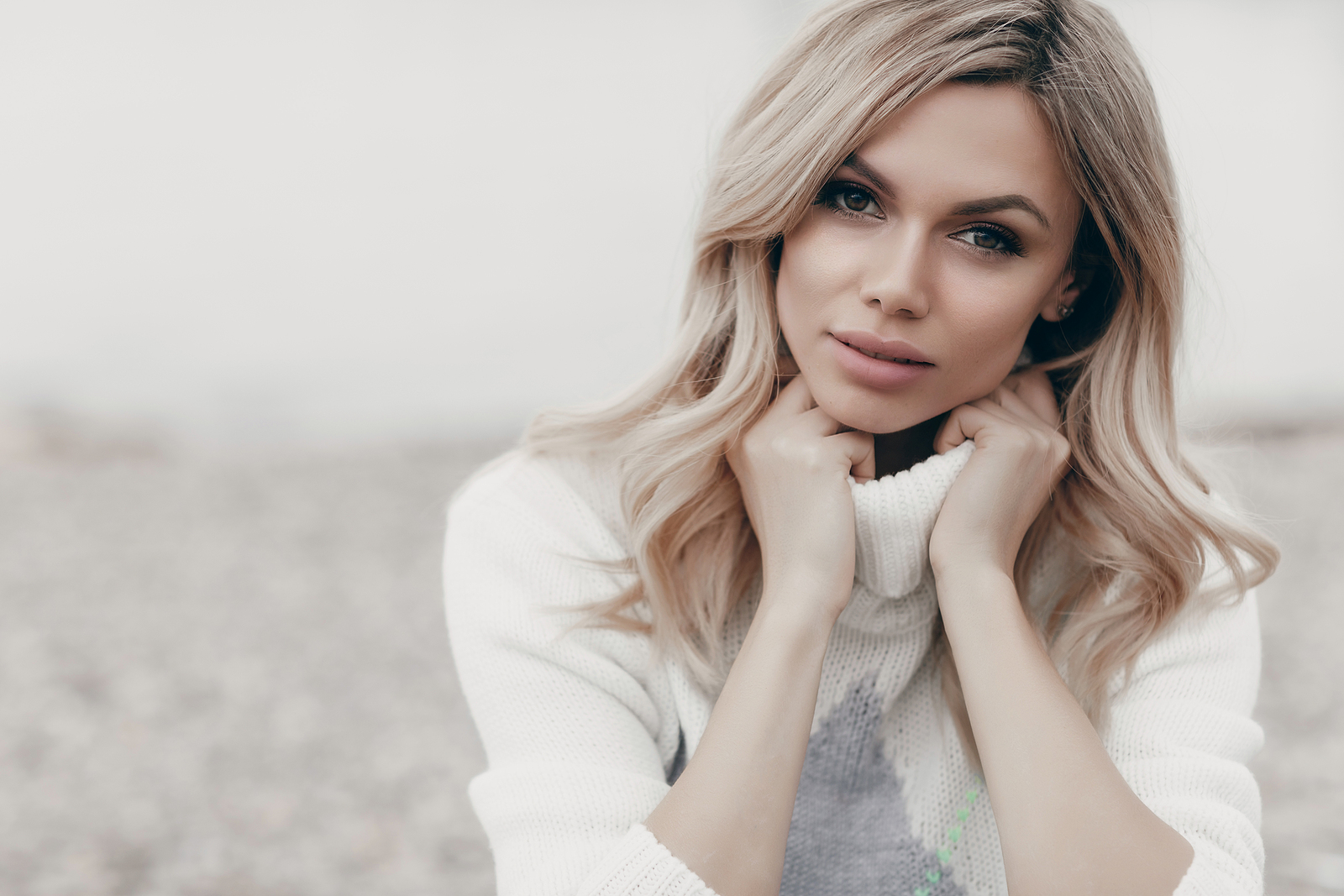 BEGINNER’S GUIDE TO DERMAPLANING